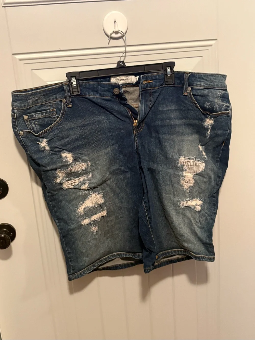 Torrid women’s denim shorts